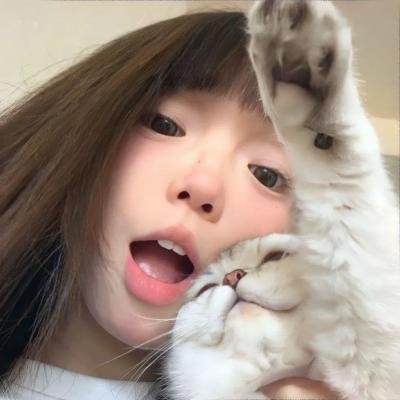 桃花含露又春风